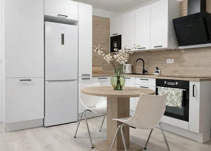 Nook I Morusa Airport