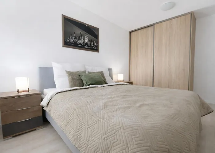 Nook I Morusa Airport Апартаменты *