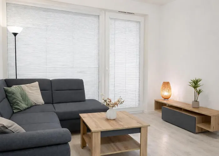 Nook I Morusa Airport